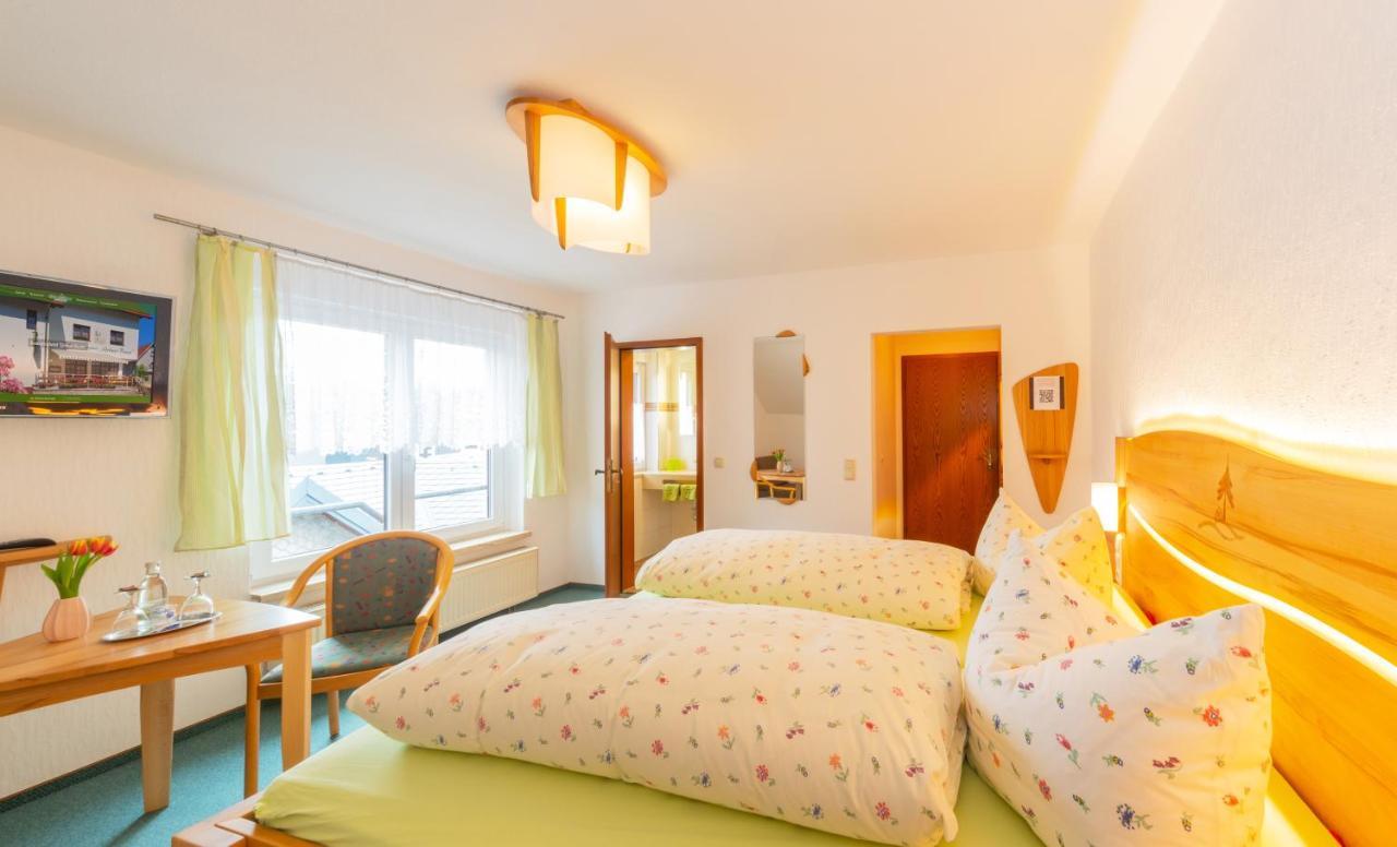 Rennsteighotel Gruener Baum Шмидефелд ам Ренщайг Екстериор снимка